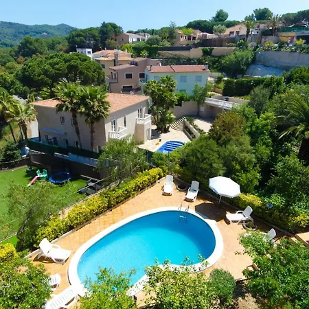 Club Villamar - Comodo Villa