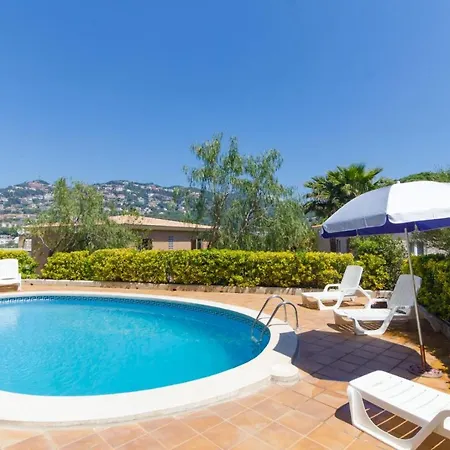 Club Villamar - Comodo Villa